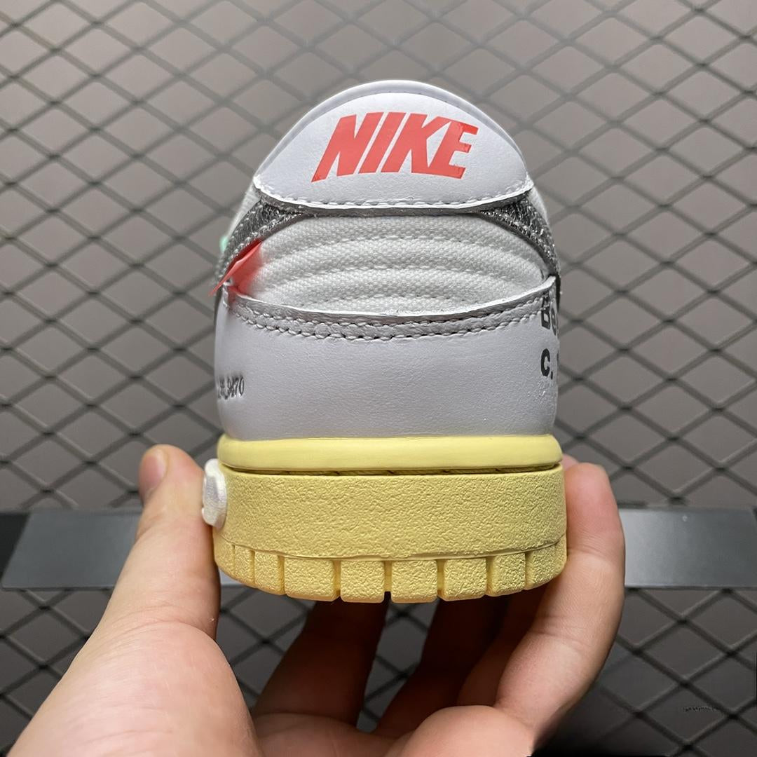 Off-White x Dunk Low « Lot 01 de 50